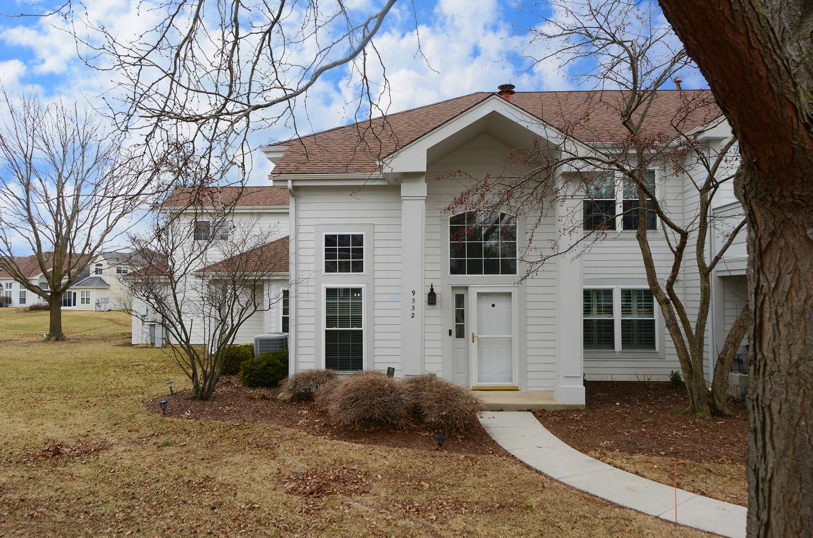 9532 Lenox LN, Lakewood, IL 60014