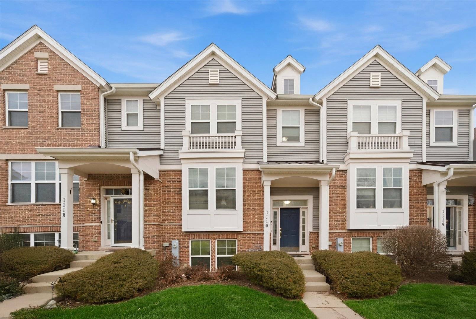 1116 Tuscany DR, Streamwood, IL 60107