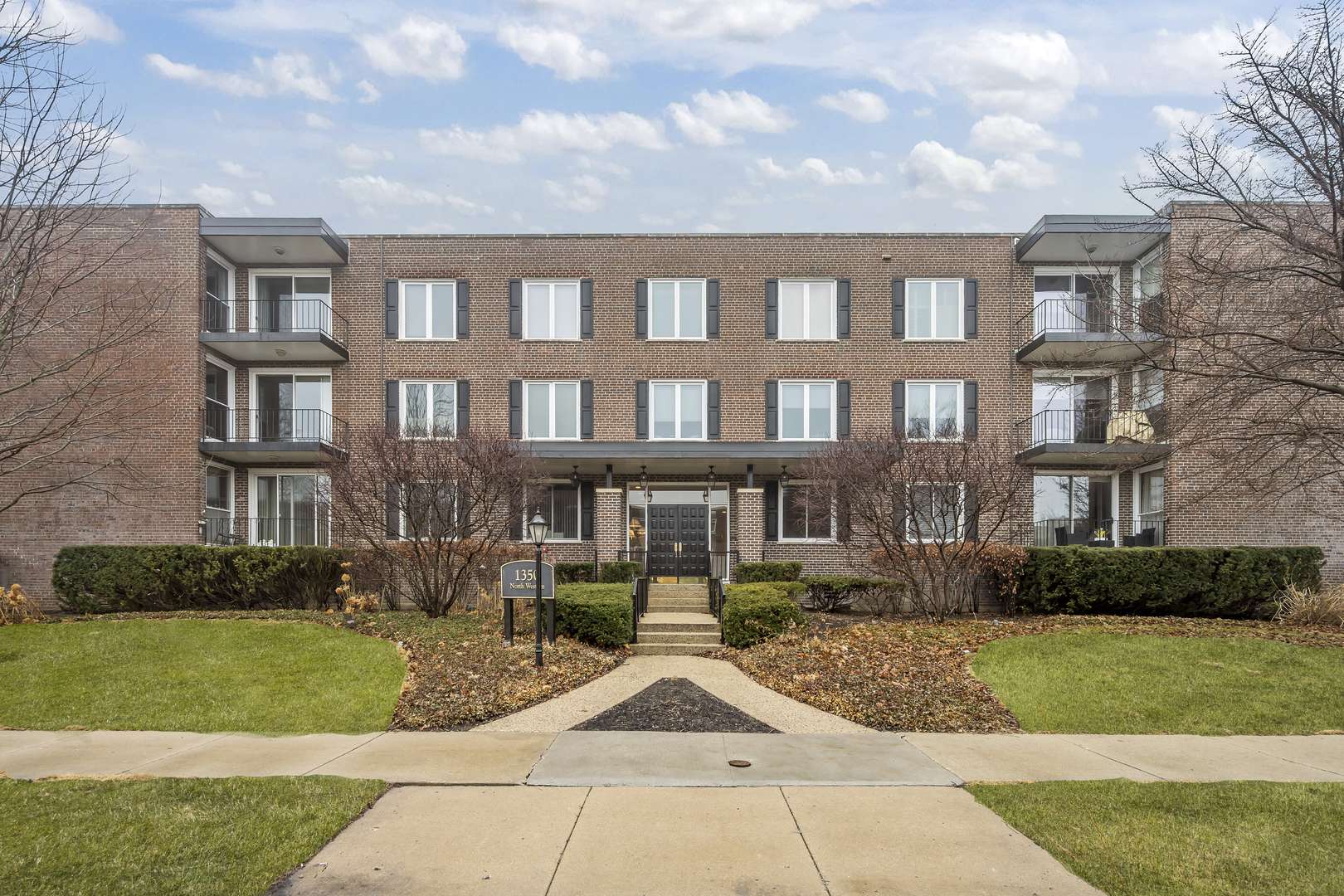 1350 N Western AVE #310, Lake Forest, IL 60045