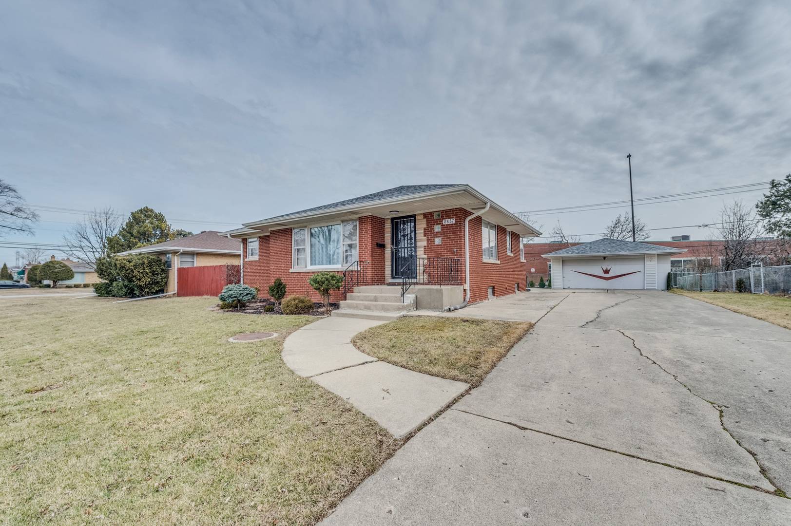 8837 Oketo AVE, Morton Grove, IL 60053