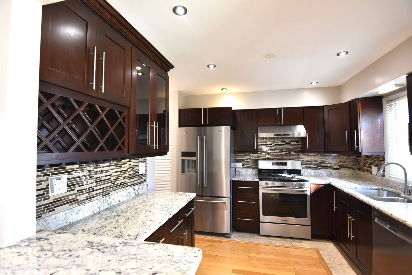 631 Schooner PT, Schaumburg, IL 60194