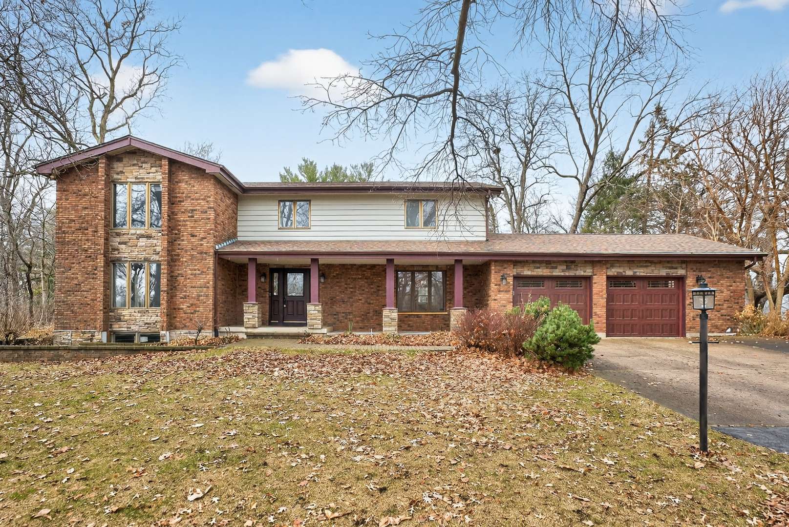 11N080 Juliet DR, Elgin, IL 60124