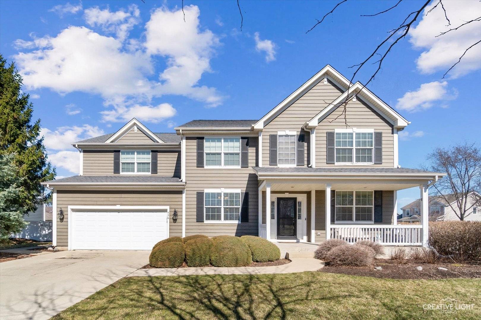 436 W Amberside DR, Elgin, IL 60124