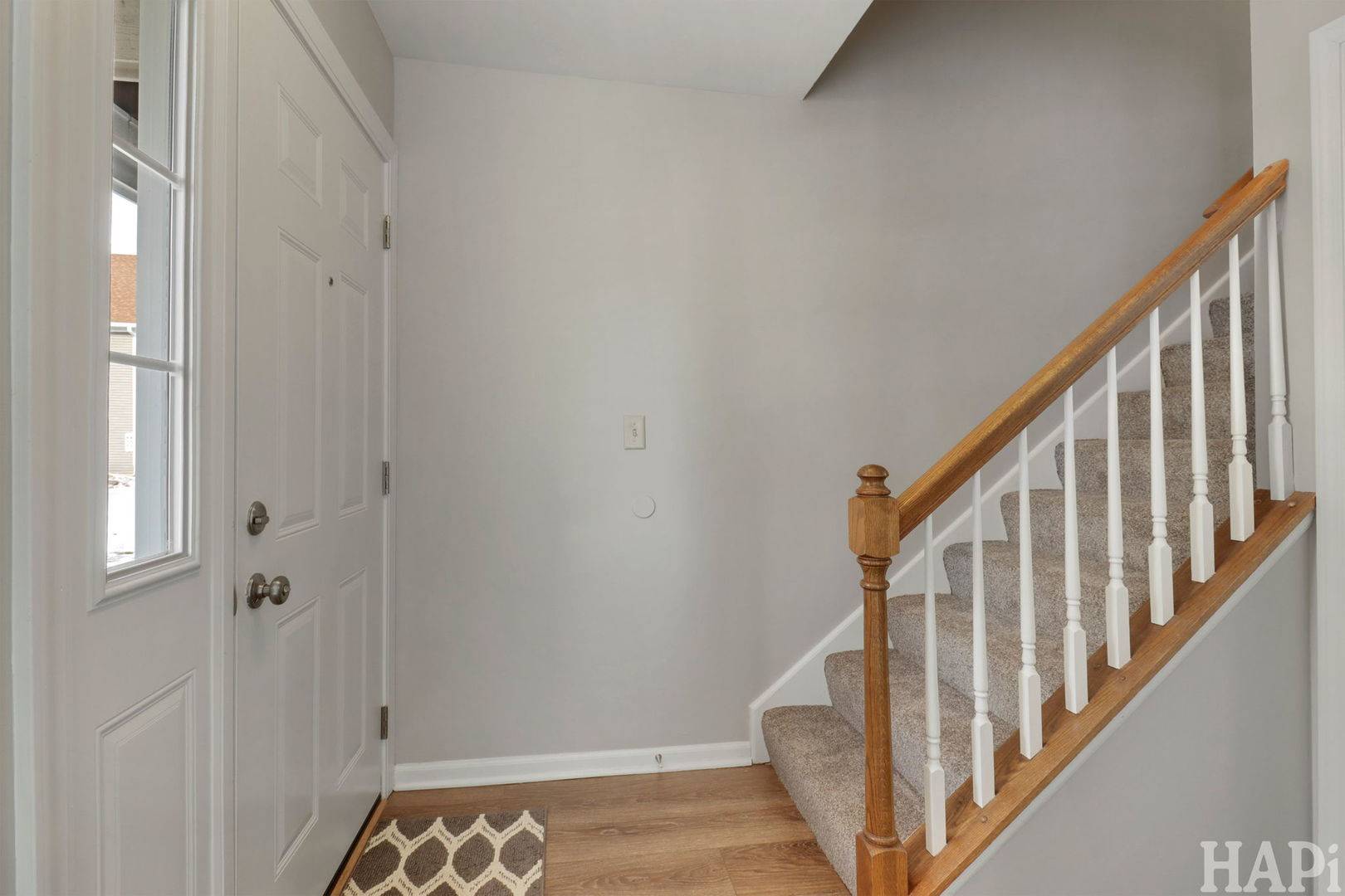 404 Lowell DR #404, South Elgin, IL 60177