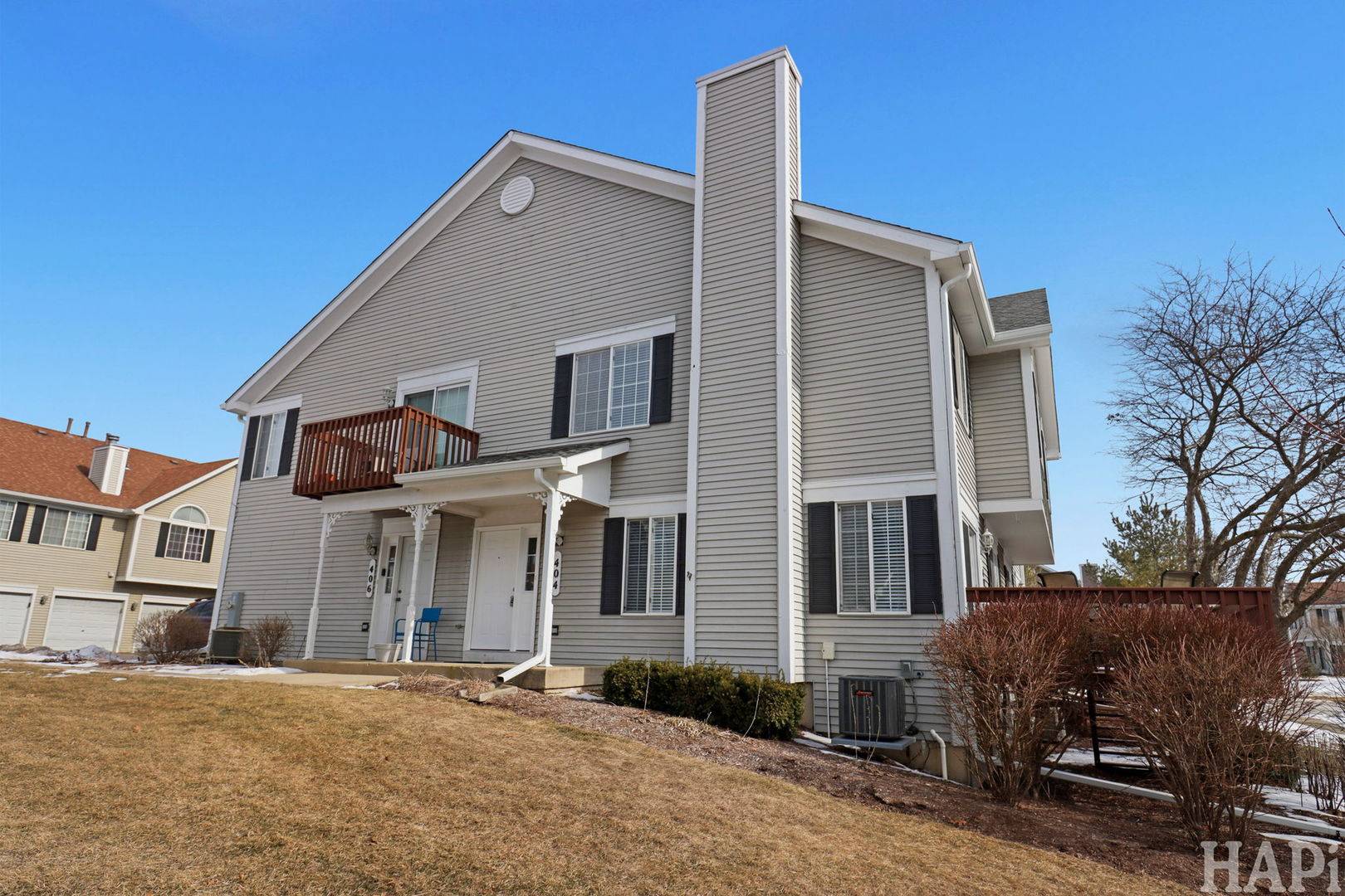 404 Lowell DR #404, South Elgin, IL 60177