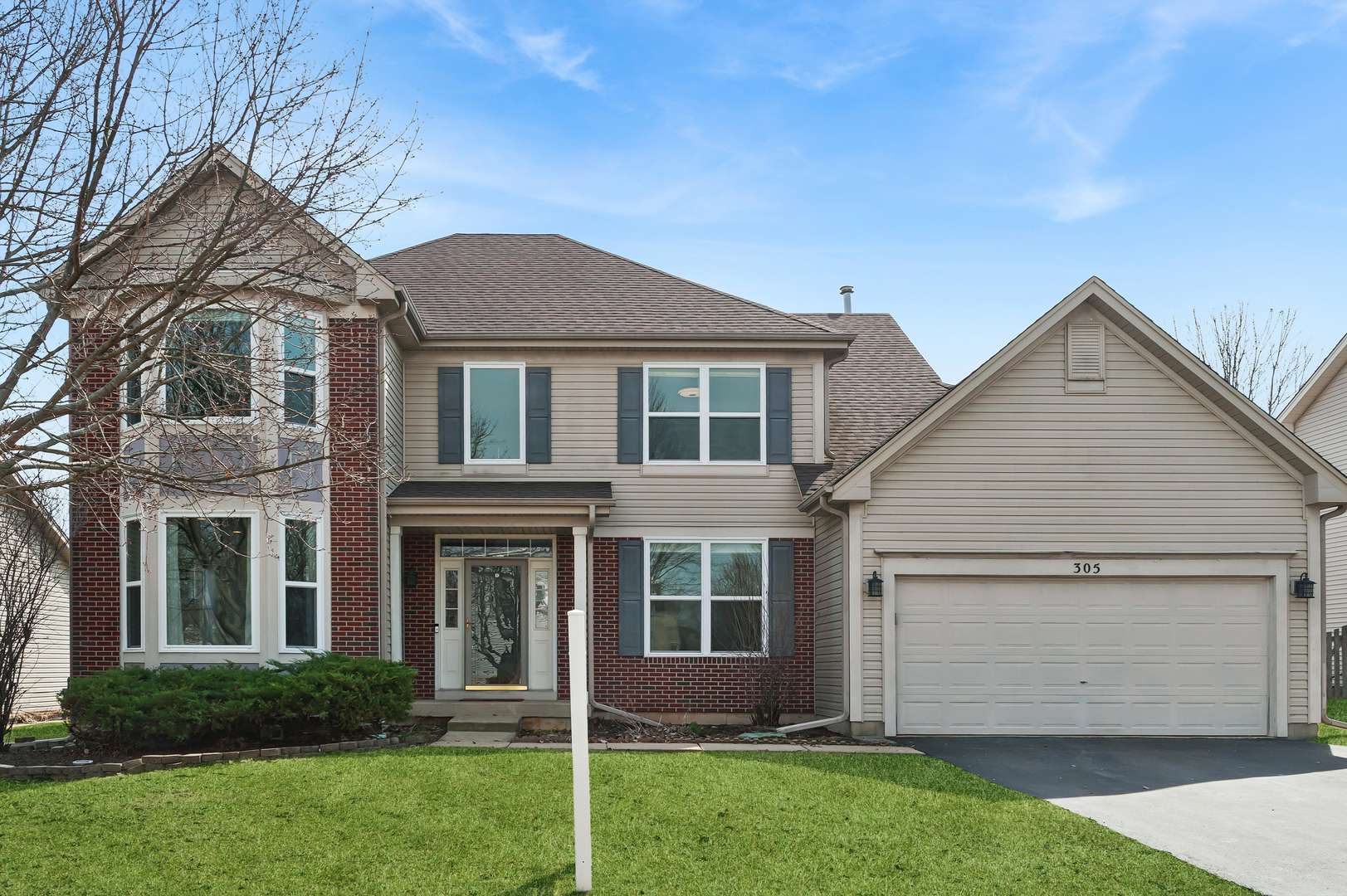 305 Hampton RD, Sugar Grove, IL 60554
