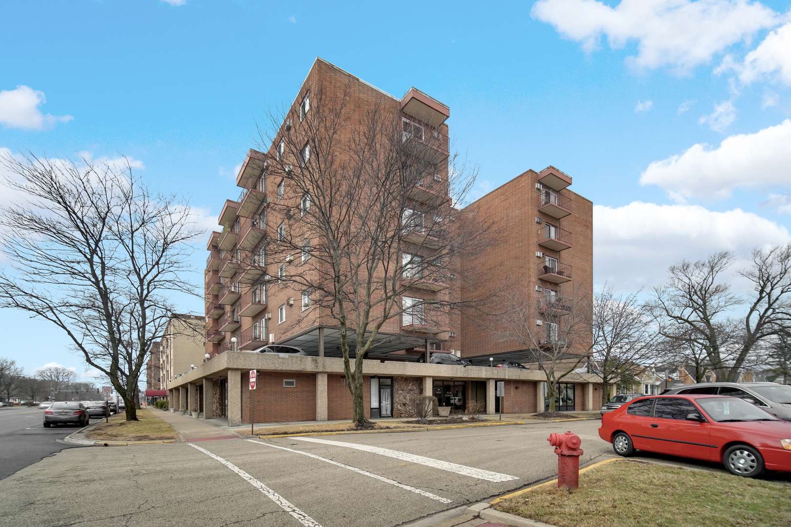 7830 W North AVE #308, Elmwood Park, IL 60707