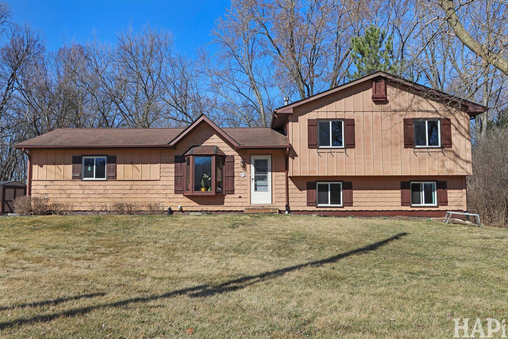 27236 W Northwest HWY, Barrington, IL 60010