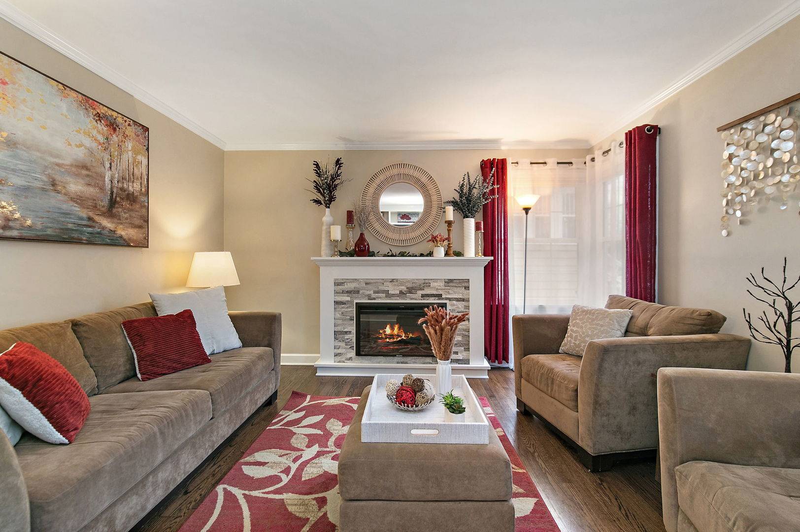 115 N Hager AVE, Barrington, IL 60010