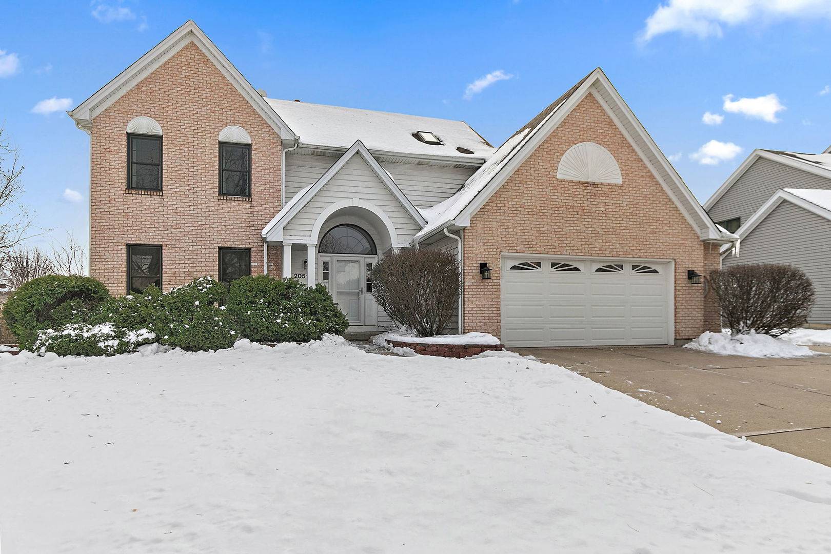 2051 Carlisle ST, Algonquin, IL 60102