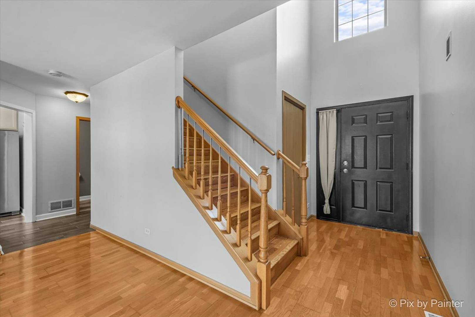 2466 Amber LN, Elgin, IL 60123