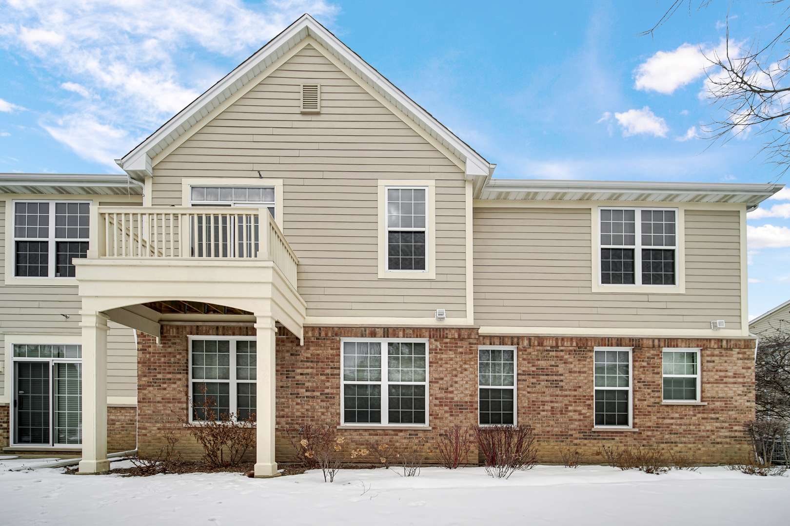 1343 Scarboro RD, Schaumburg, IL 60193