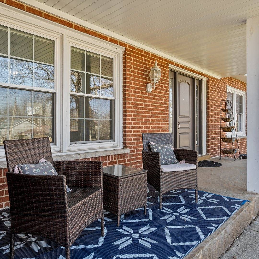1201 Country Club RD, Lake Zurich, IL 60047
