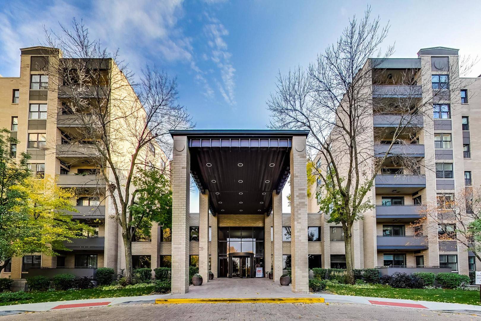 4545 W Touhy AVE #116, Lincolnwood, IL 60712