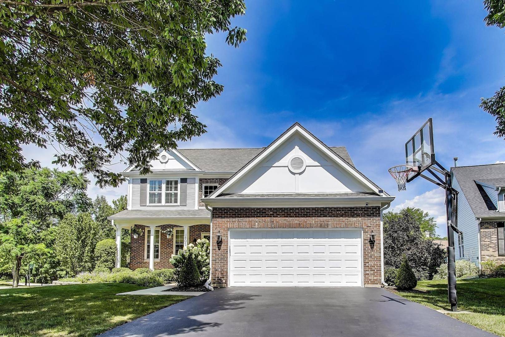 801 Dunhill CT, Gurnee, IL 60031