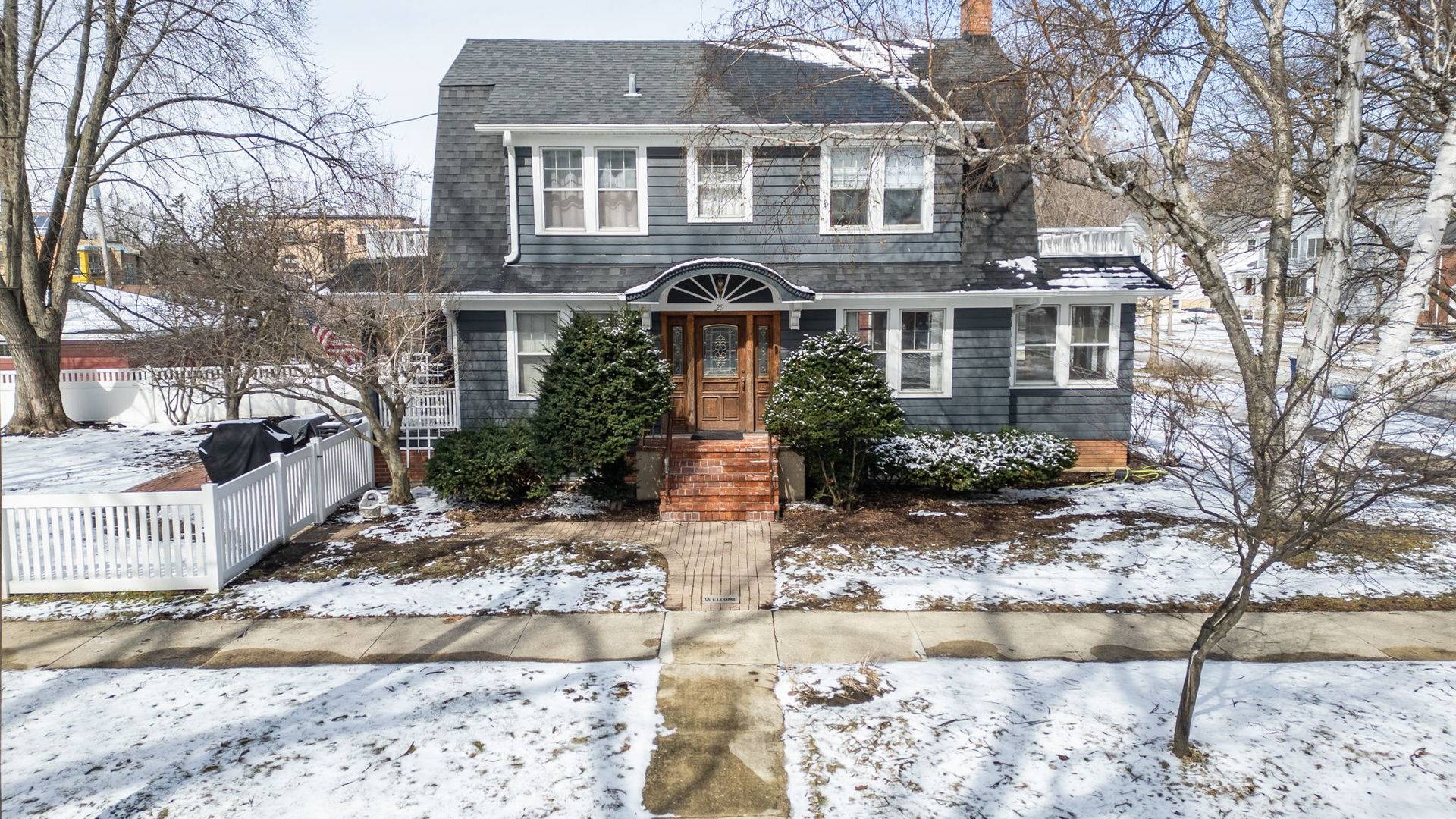 29 E 6th AVE, Naperville, IL 60563