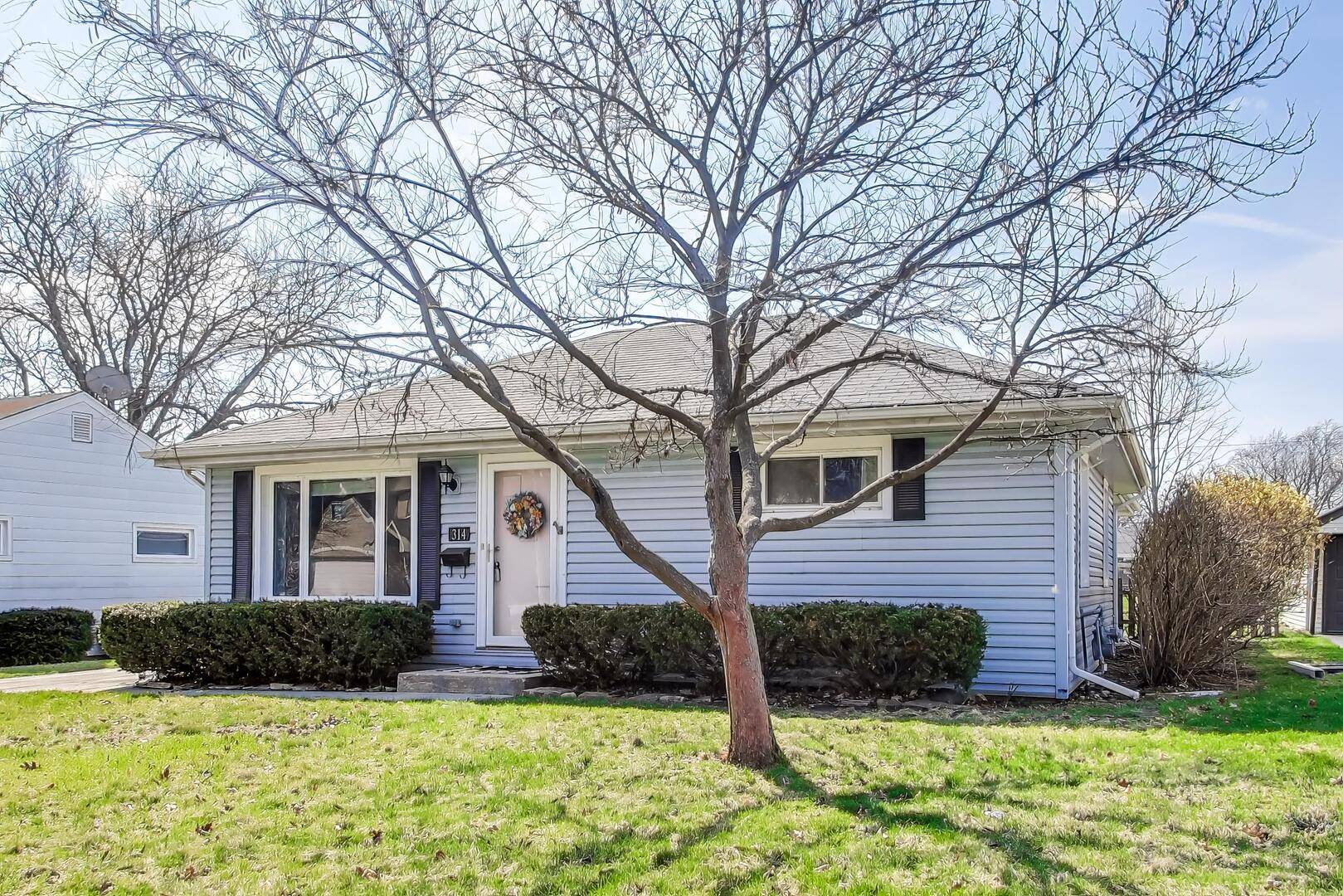 314 N Owen ST, Mount Prospect, IL 60056