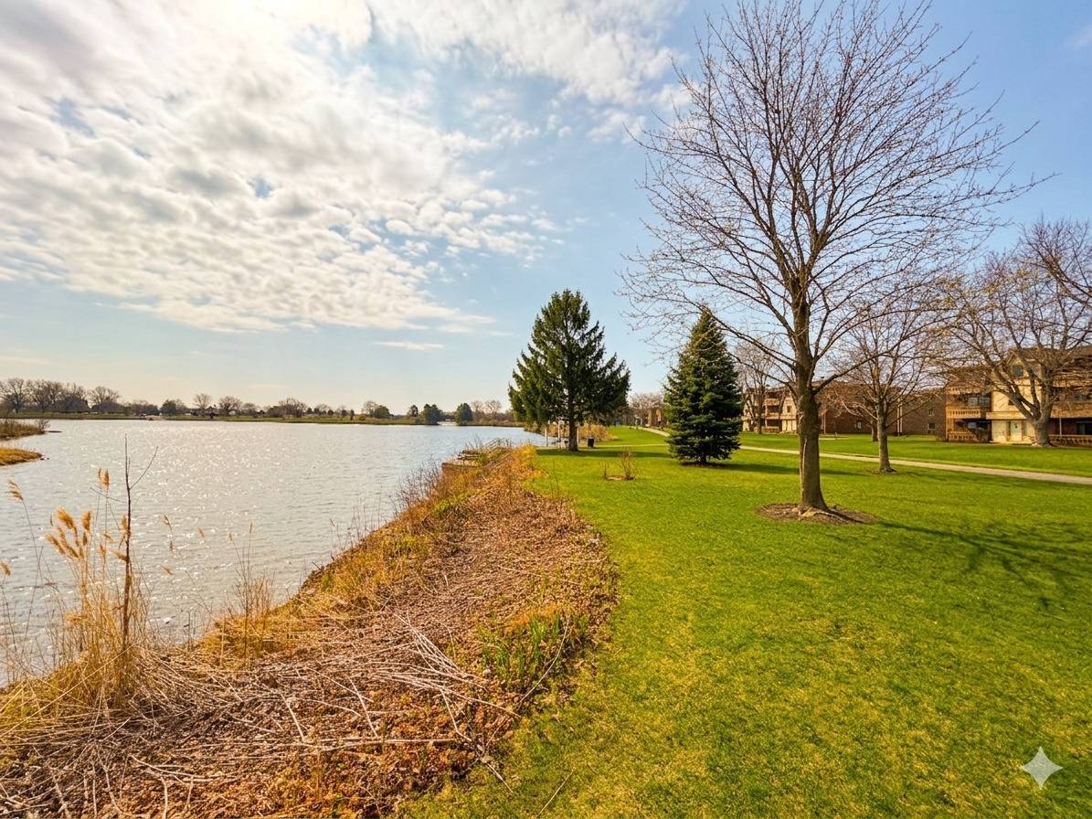 11 Cedar CT #3, Vernon Hills, IL 60061