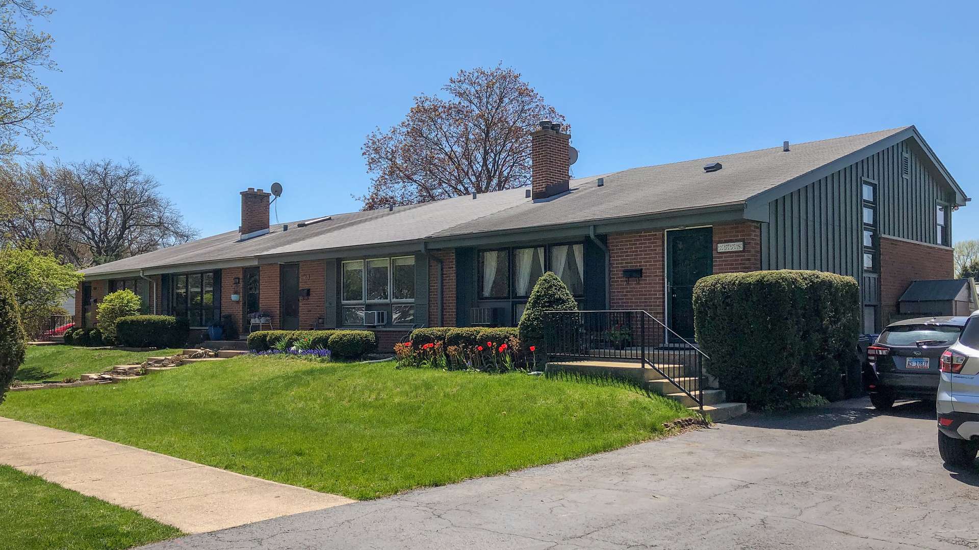 2774 Crawford AVE, Evanston, IL 60201