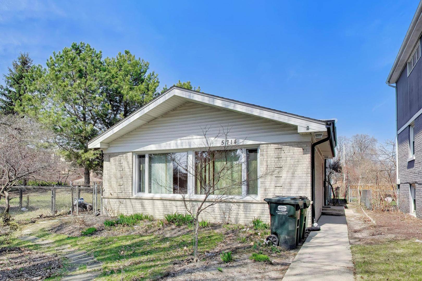 5714 Crain ST, Morton Grove, IL 60053