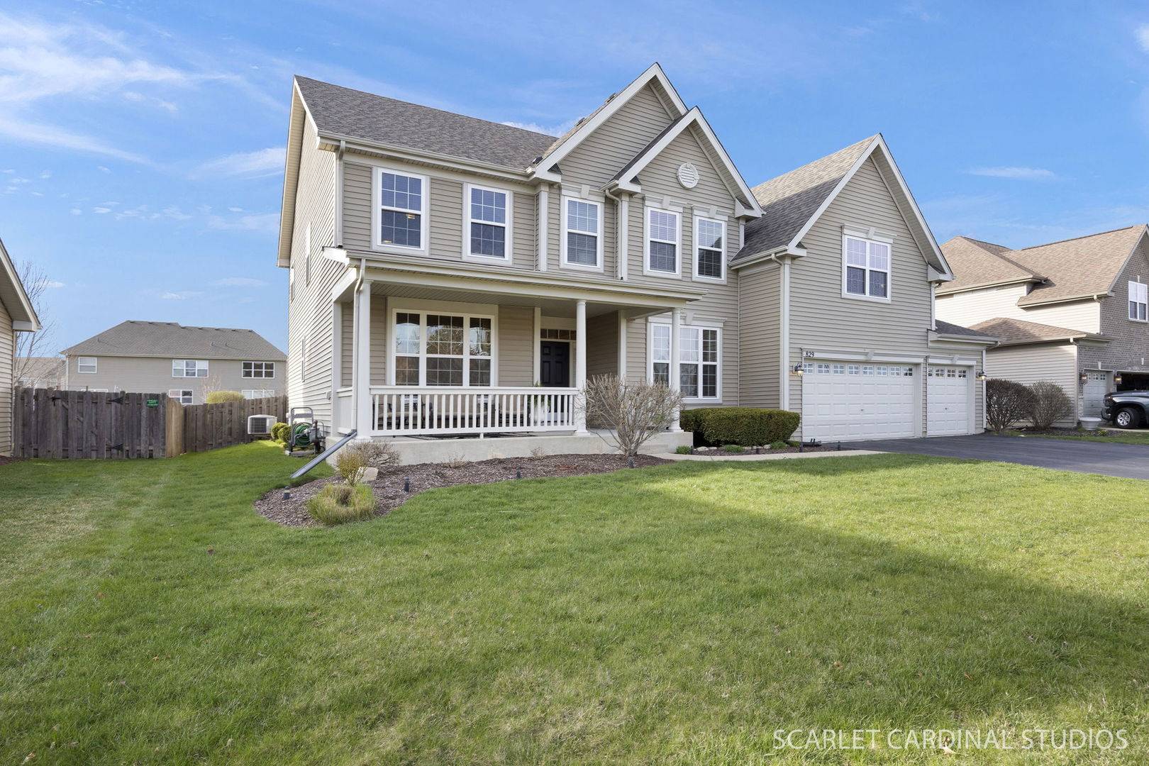 829 Preston LN, Oswego, IL 60543