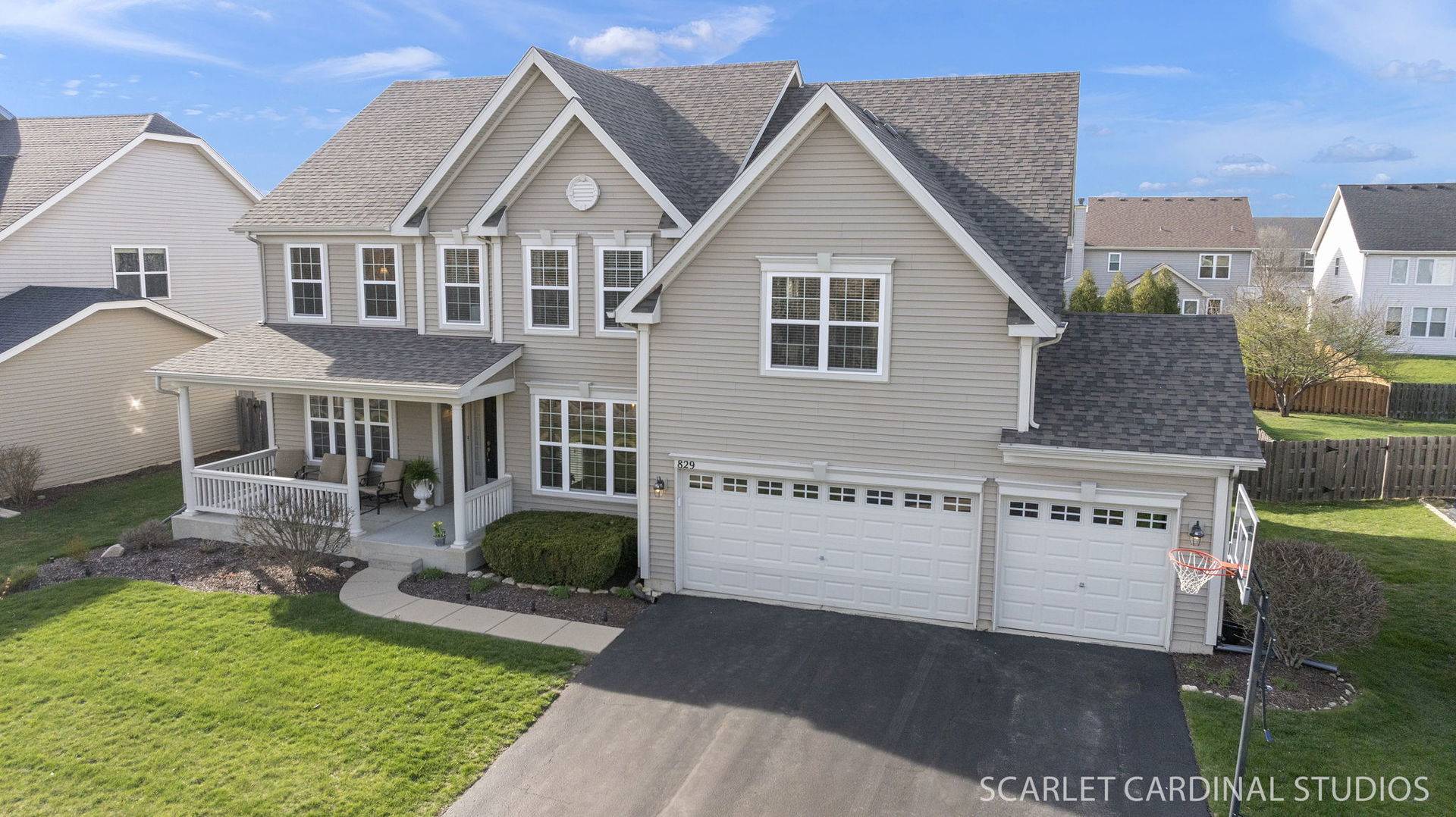 829 Preston LN, Oswego, IL 60543
