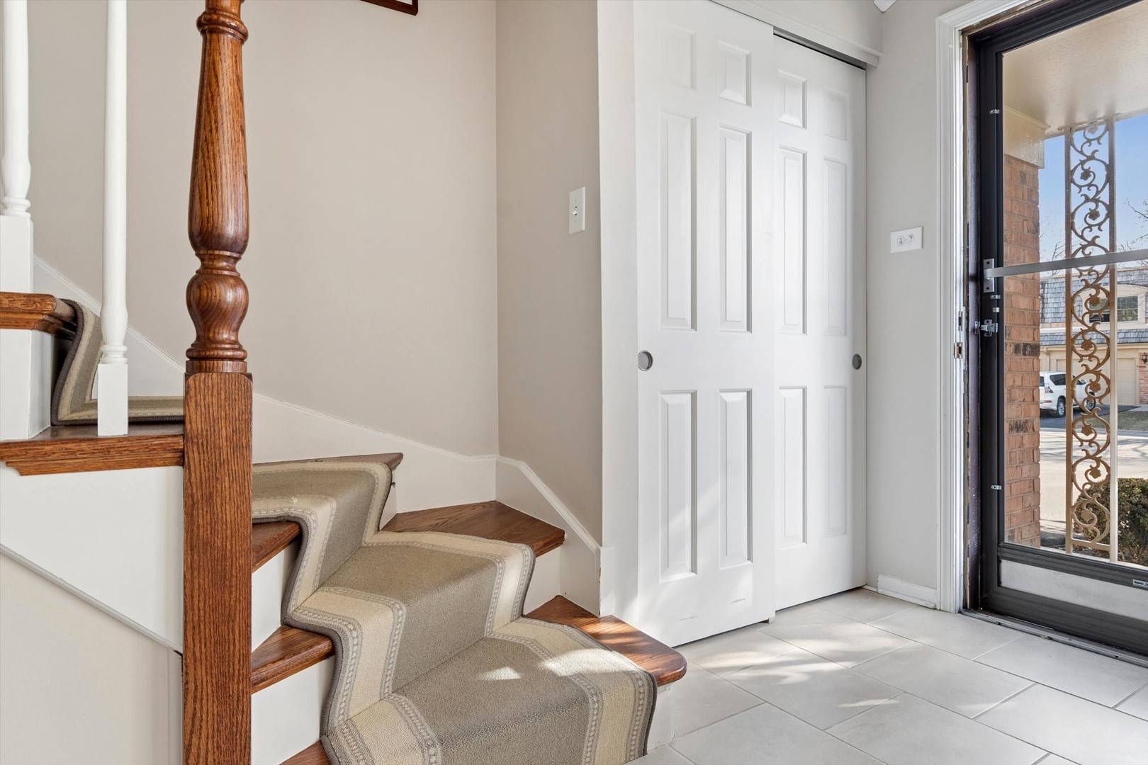19W014 Avenue Normandy, Oak Brook, IL 60523