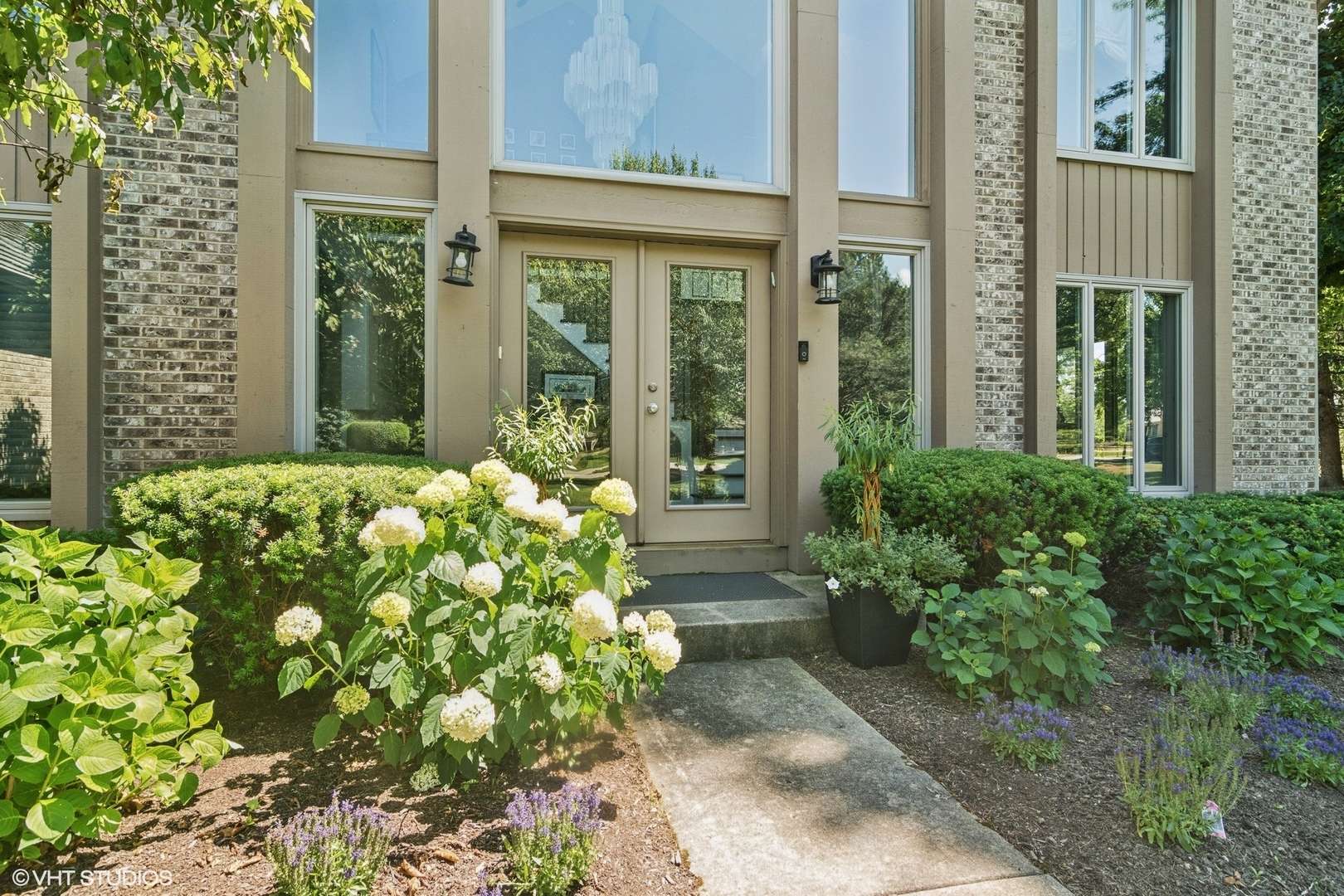 1362 Gettysburg RD, Long Grove, IL 60047