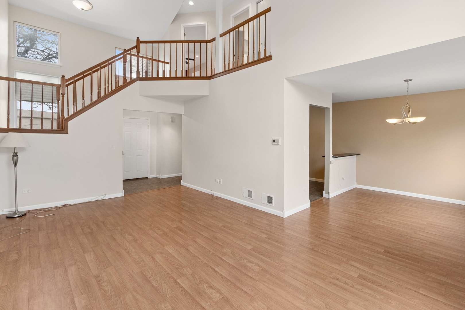 496 Stone Gate CIR, Schaumburg, IL 60193