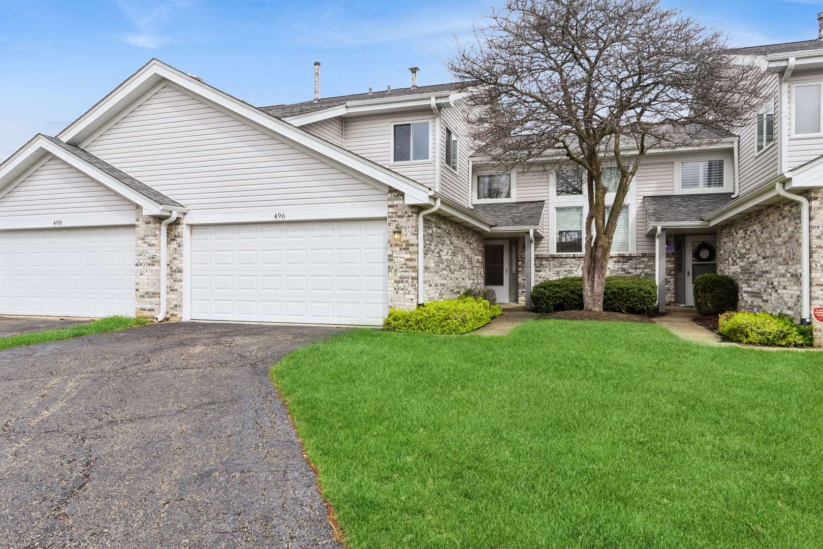 496 Stone Gate CIR, Schaumburg, IL 60193