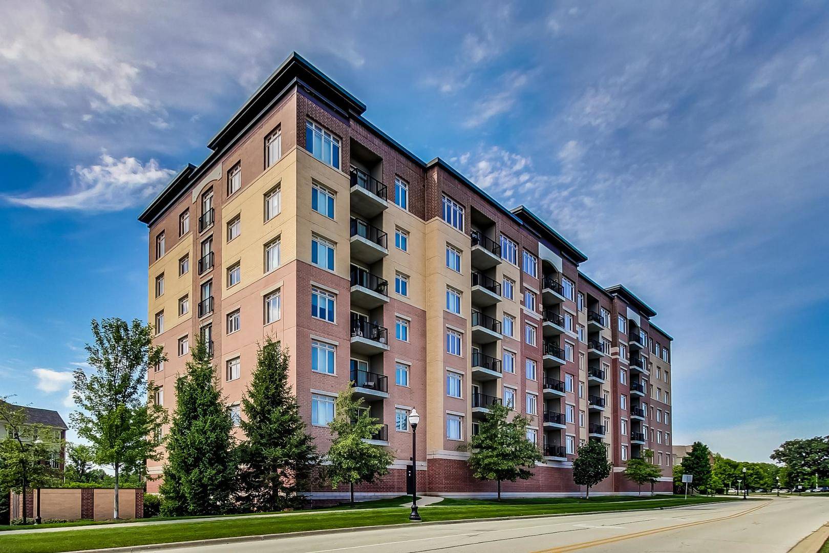 1199 E Port Clinton RD #701, Vernon Hills, IL 60061