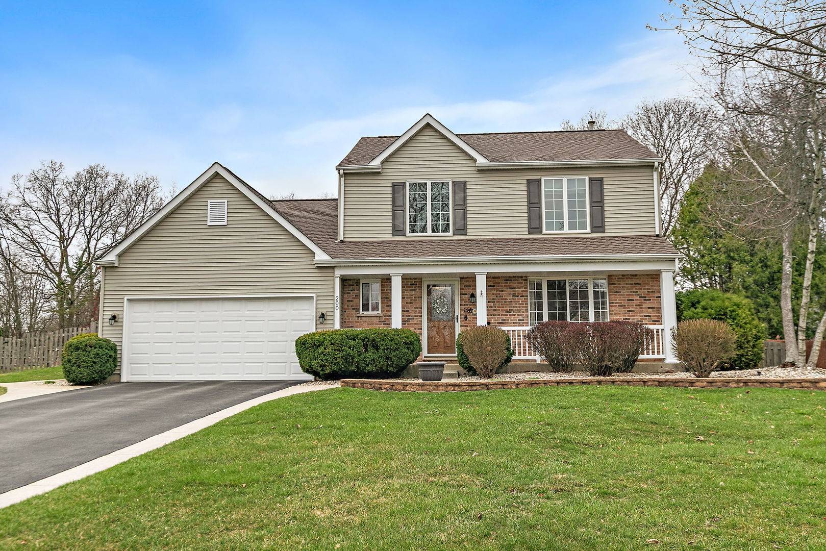 200 Lake DR, Algonquin, IL 60102
