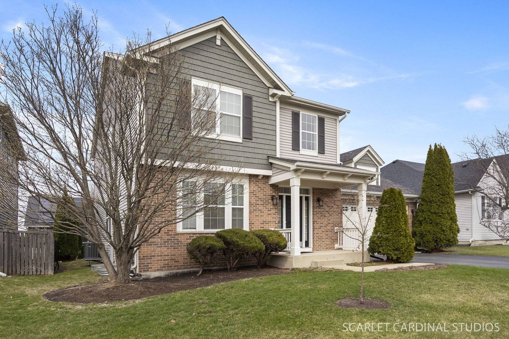 253 Bluegrass Pkwy, Oswego, IL 60543