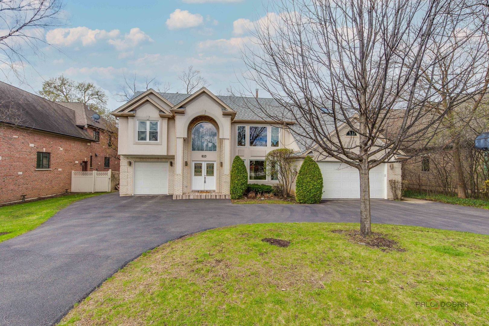 610 Revere RD, Glenview, IL 60025