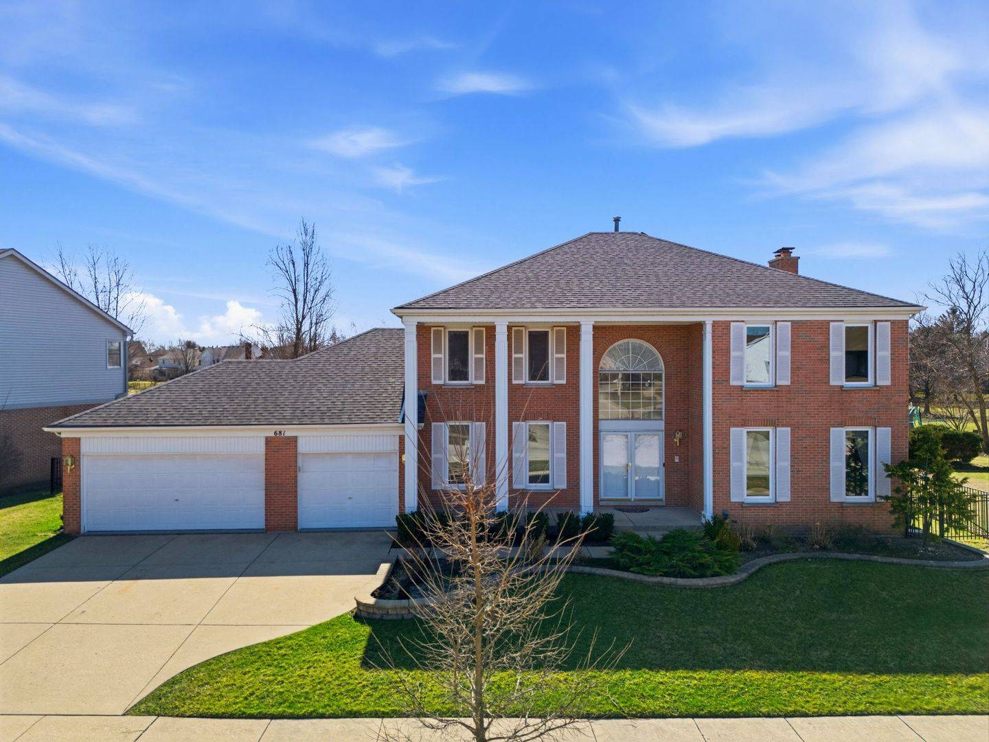 681 Castlerea LN, Des Plaines, IL 60016