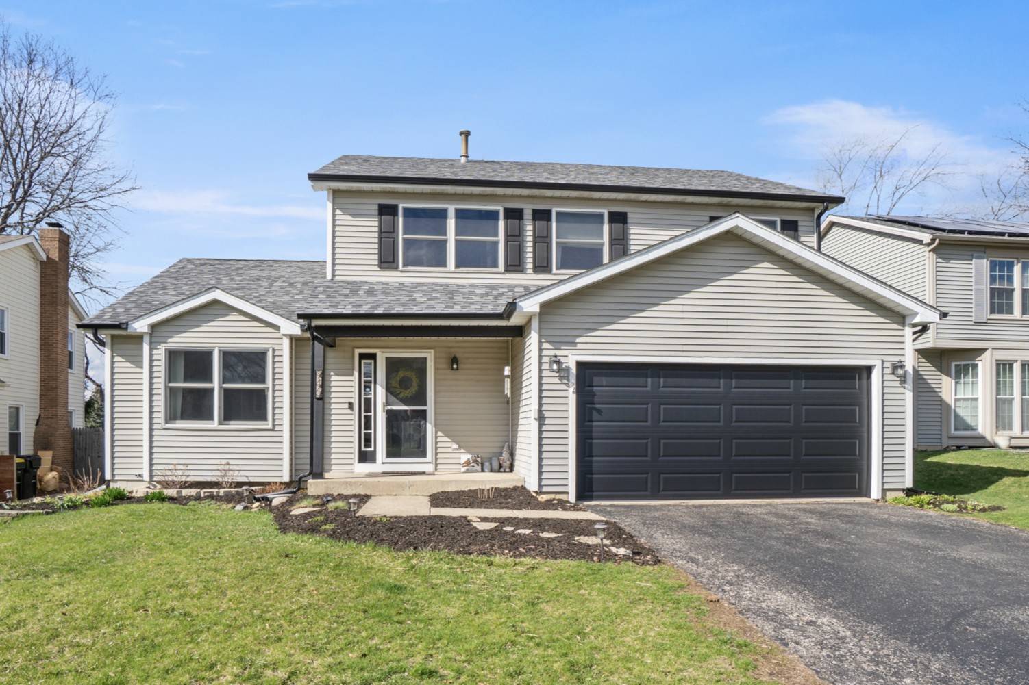 946 Pin Oak CIR, Cary, IL 60013