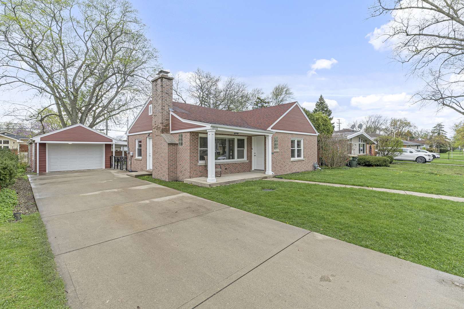 8926 Menard AVE, Morton Grove, IL 60053