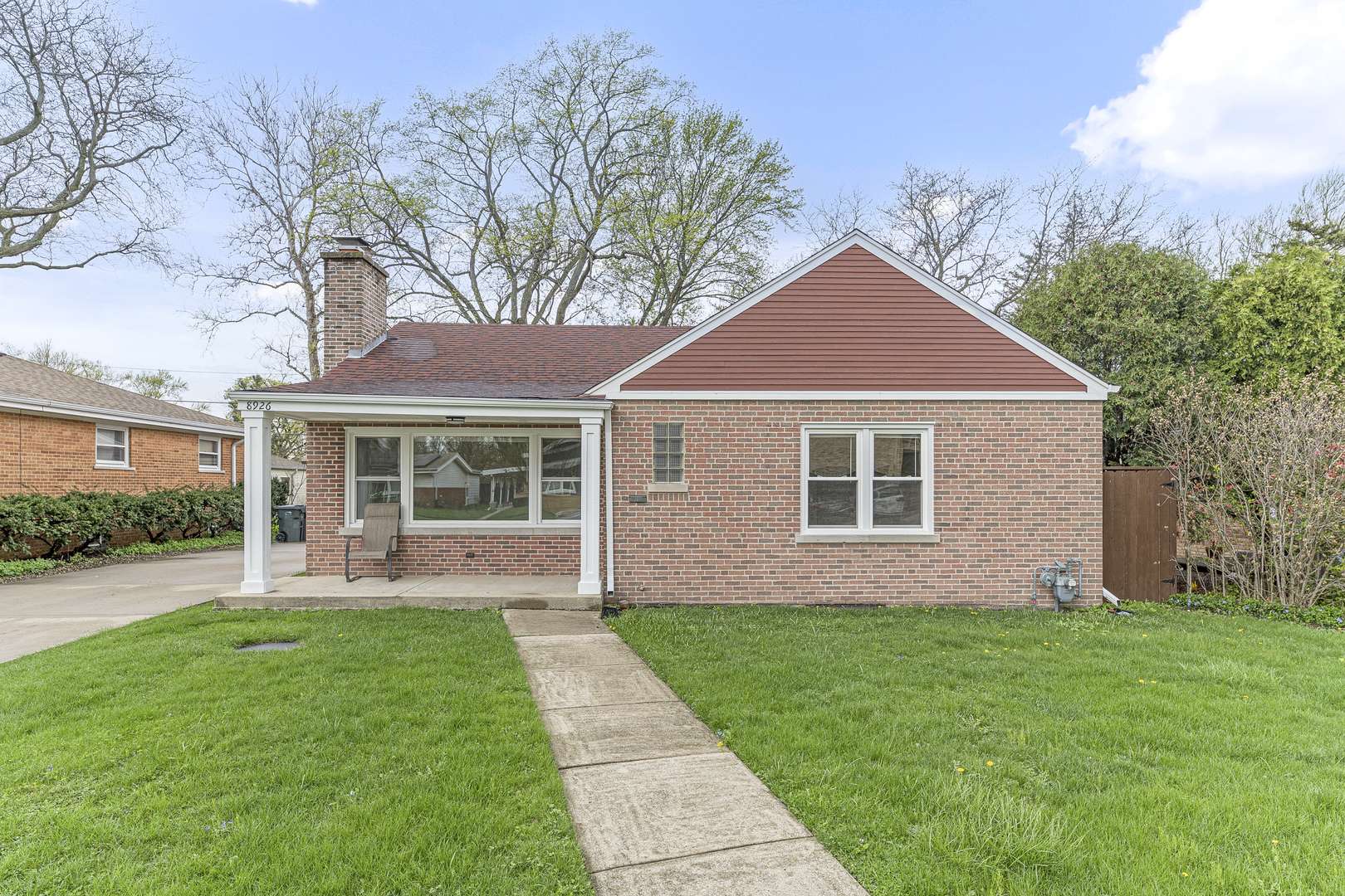 8926 Menard AVE, Morton Grove, IL 60053