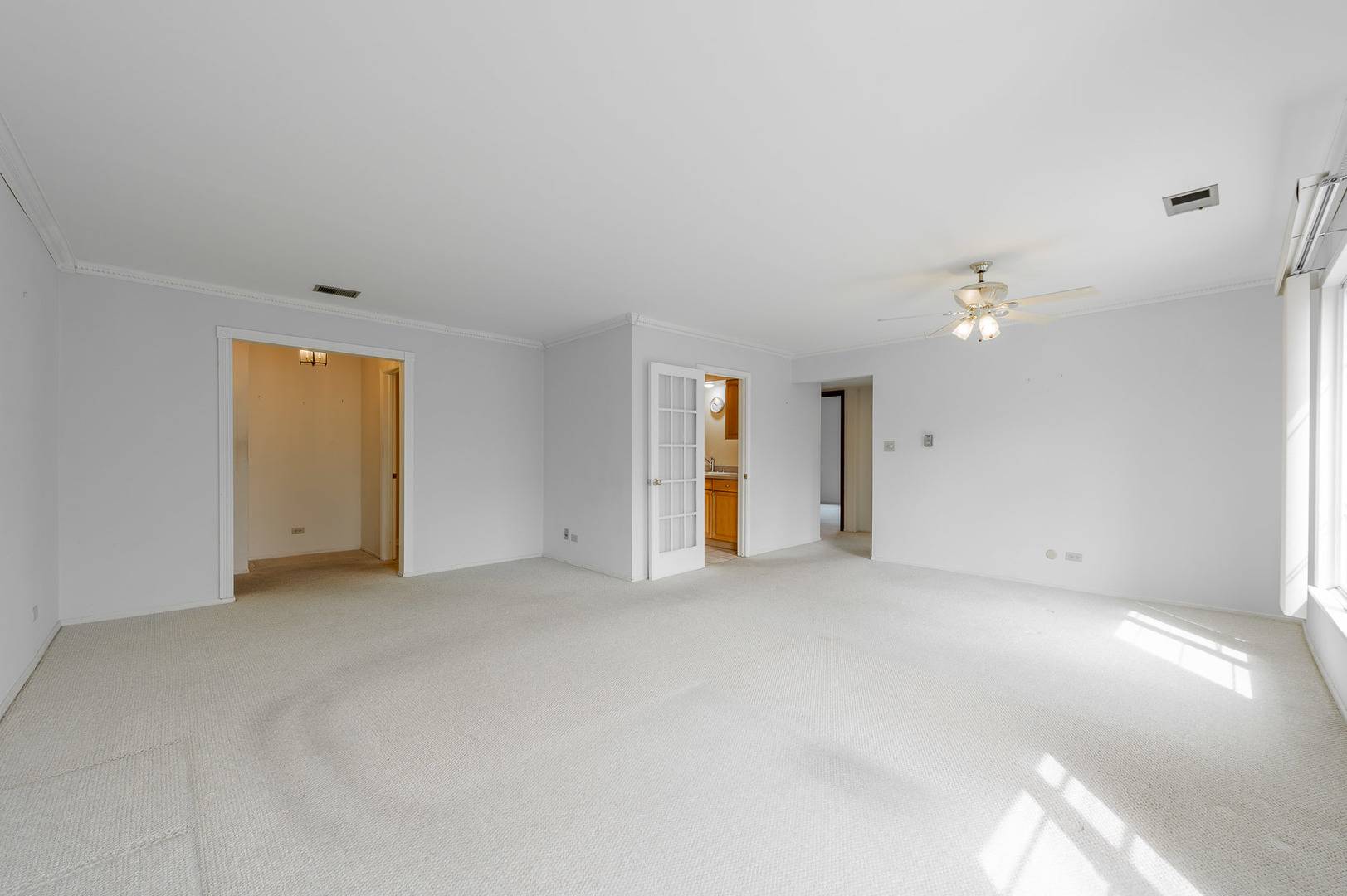 1499 Shermer RD #203E, Northbrook, IL 60062