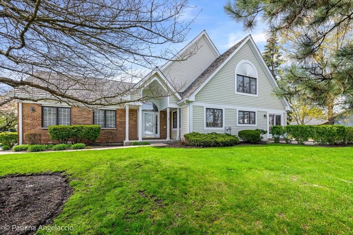 820 Braeman CT, Libertyville, IL 60048