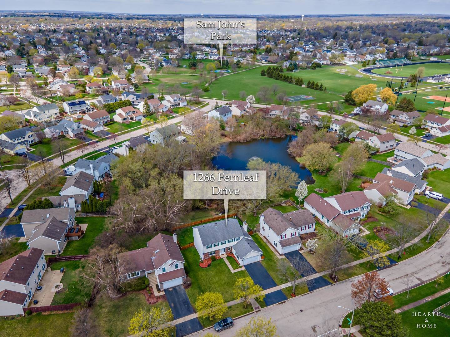 1266 Fernleaf DR, Crystal Lake, IL 60014