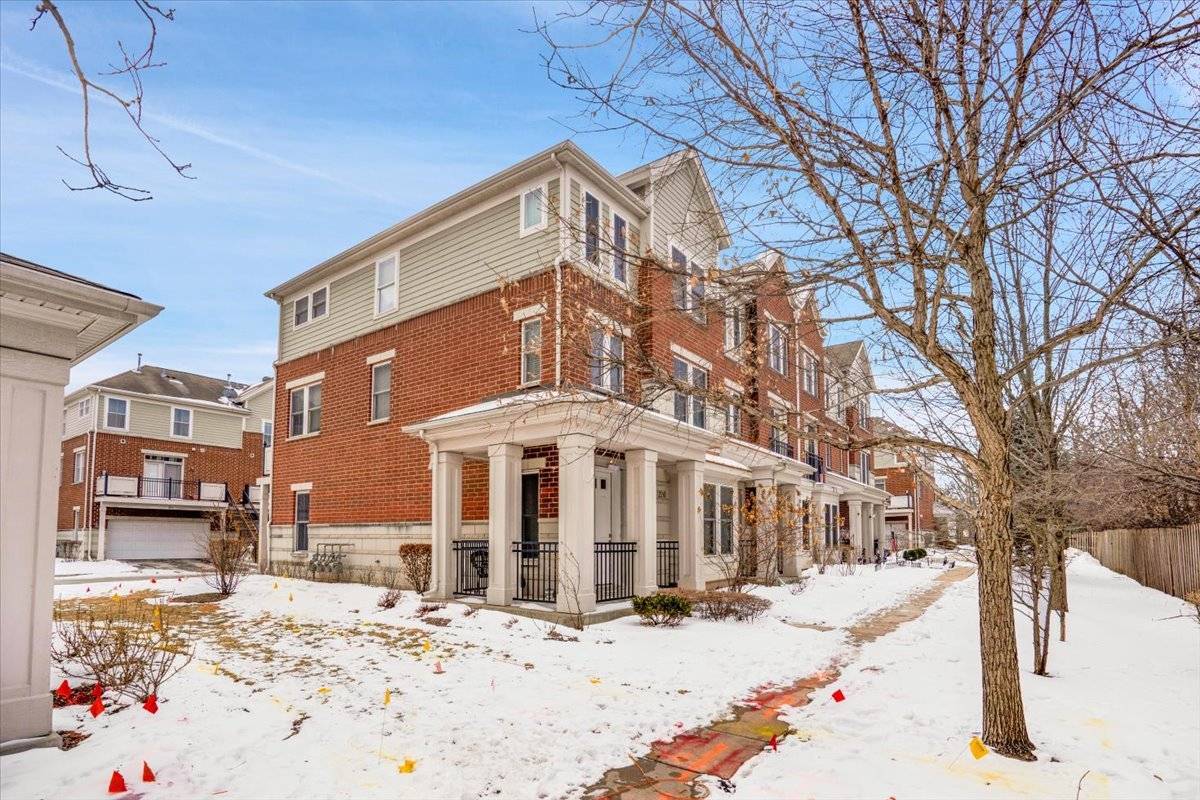 222 W Hyde ST, Arlington Heights, IL 60005