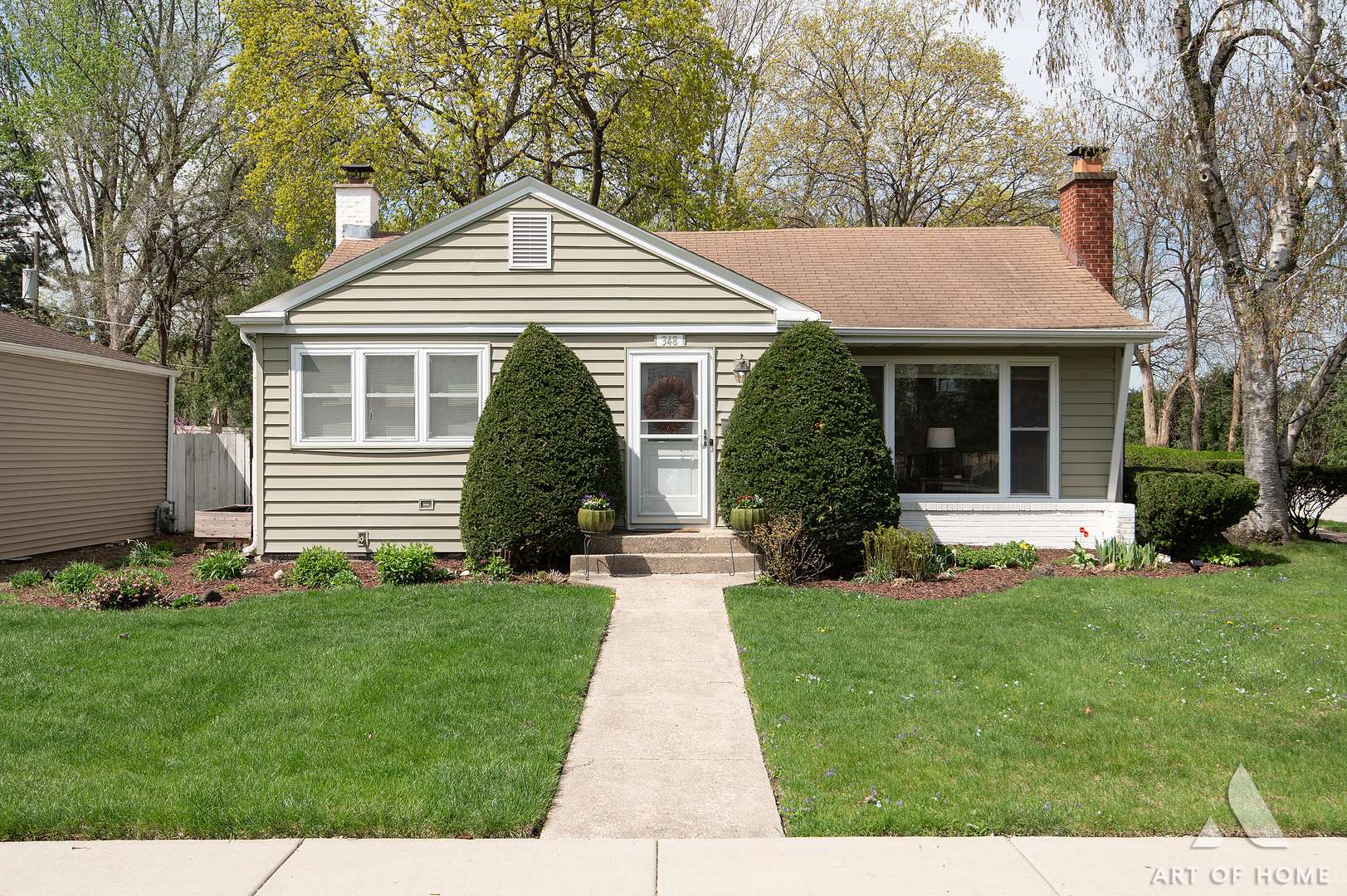 348 N Schiller ST, Palatine, IL 60067
