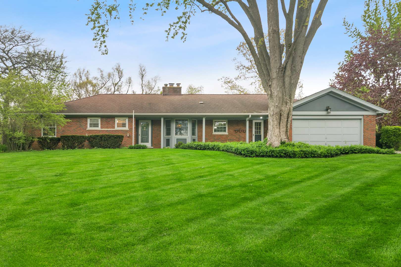 552 Cumnock RD, Inverness, IL 60067