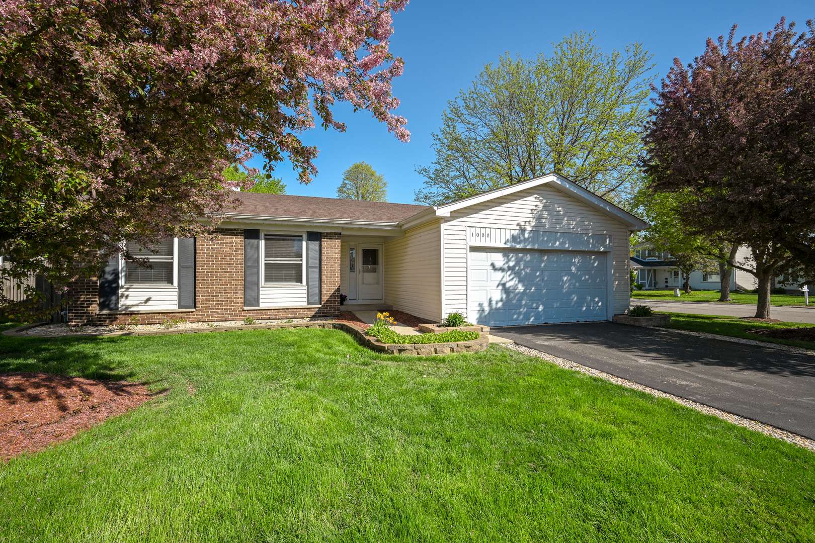 1000 Hunter ST, Lombard, IL 60148