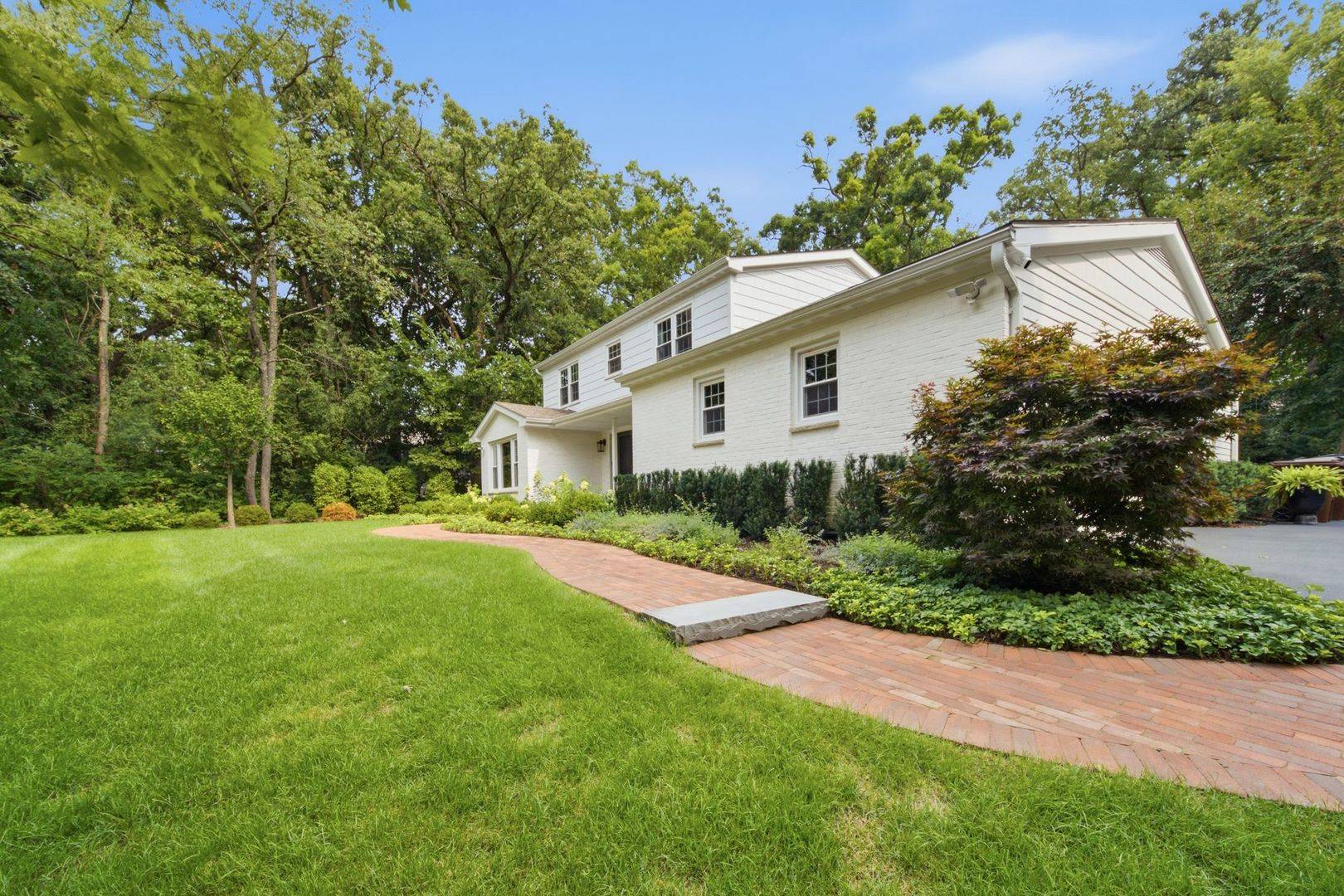 6807 Rhode Island TRL, Crystal Lake, IL 60012