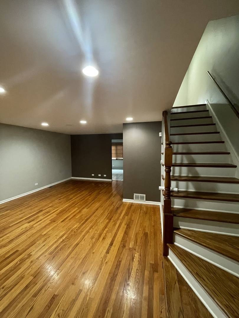 309 Elgin AVE #D, Forest Park, IL 60130