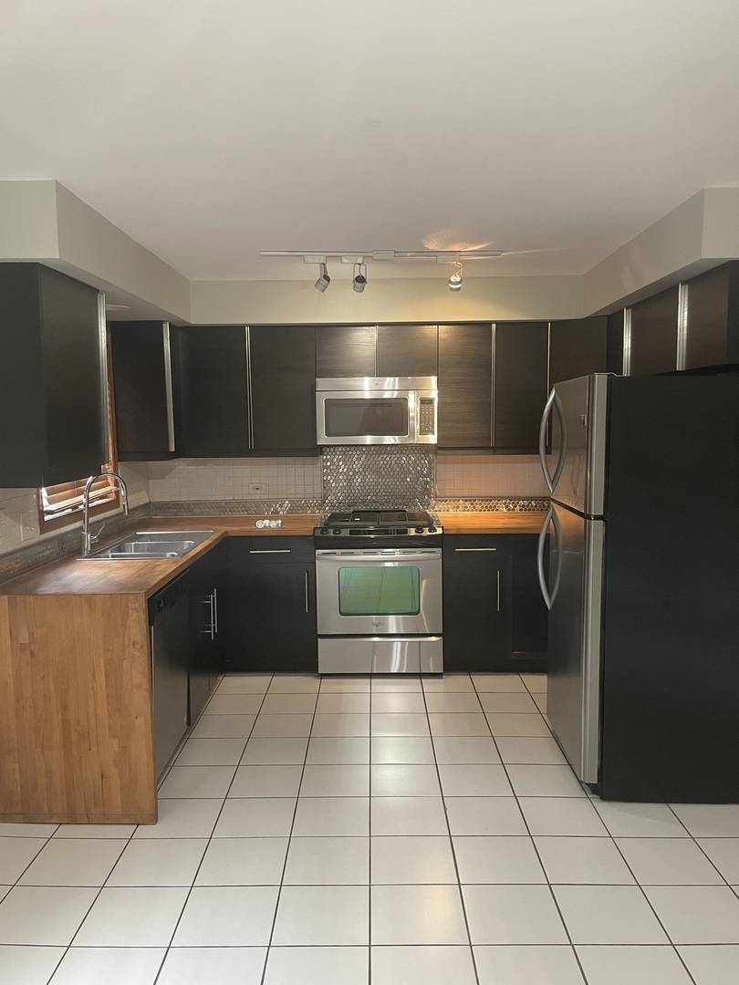 309 Elgin AVE #D, Forest Park, IL 60130