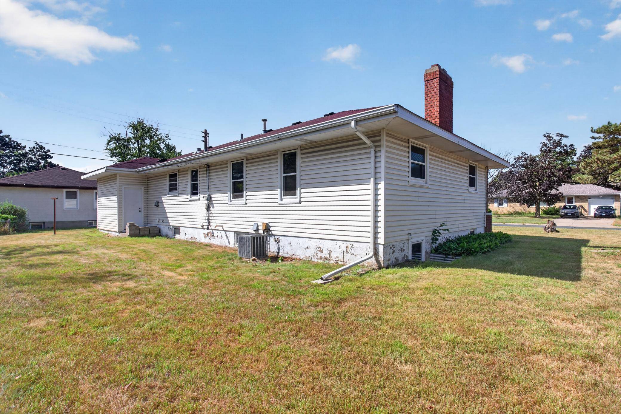 6324 France AVE N, Brooklyn Center, MN 55429