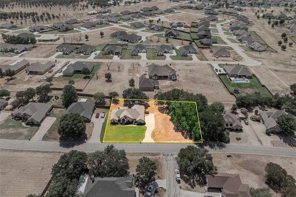 6909 Westover Drive, Granbury, TX 76049